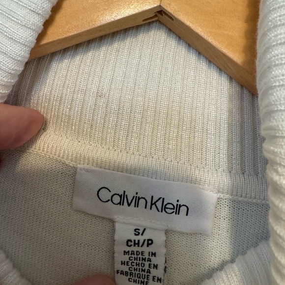 Calvin Klein Women’s Block Turtleneck Sweater Size Small - Picture 3 of 10